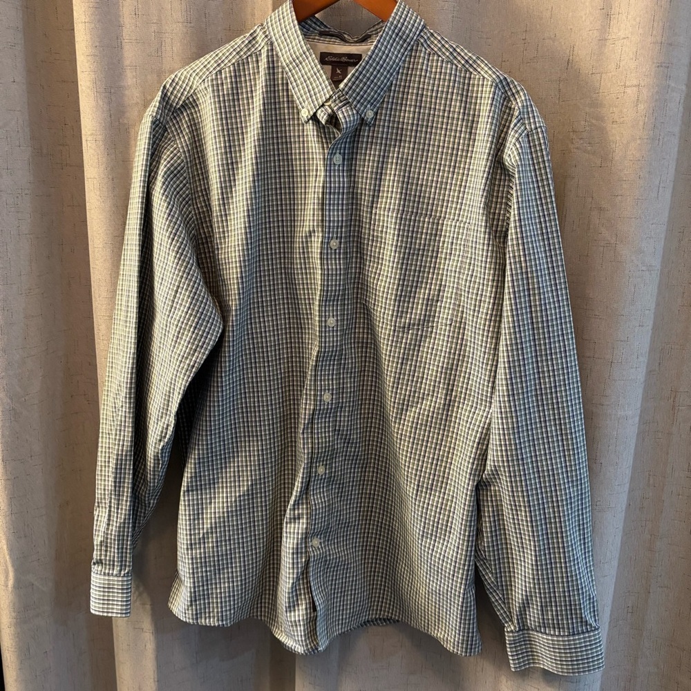 Eddie Bauer Men’s Size XL Wrinkle Free Classic Fit Button Down Shirt, Green/Blue